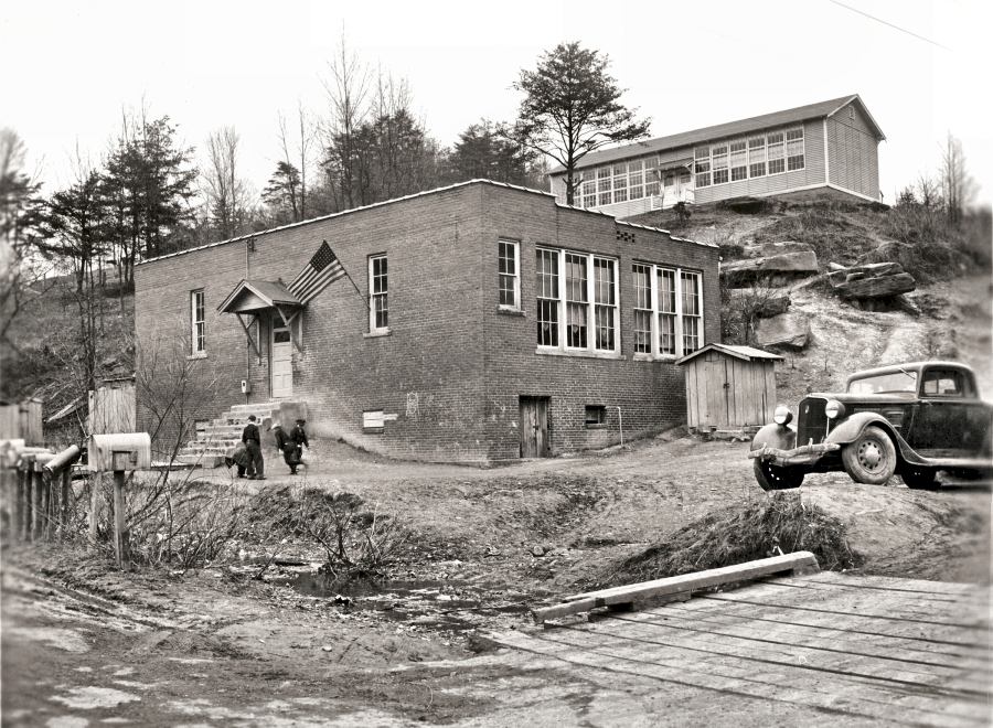 Dale Thomas School