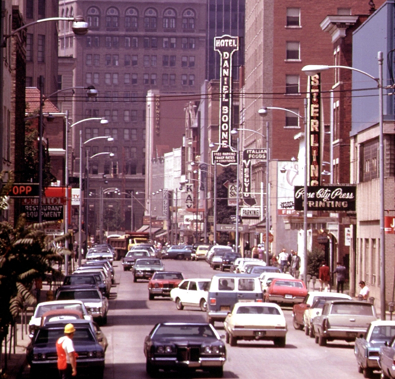 Capitol Street looking South