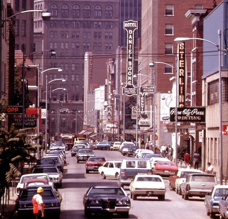 Capitol Street looking South