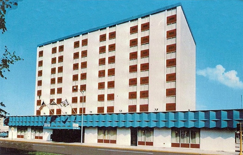 Heart O Town Motor Inn