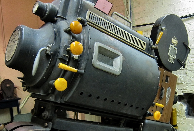 Peerless carbon arc projector