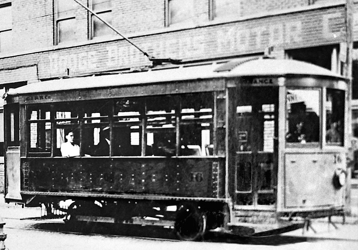 Charleston Streetcars